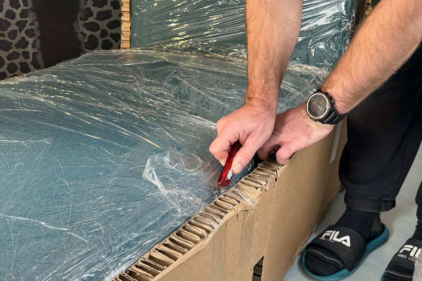 Bruno corner sofa unpacking